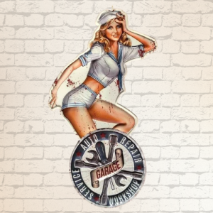 Plaque Métal Vintage Pin-Up – Thème Garage & Workshop 60x32cm