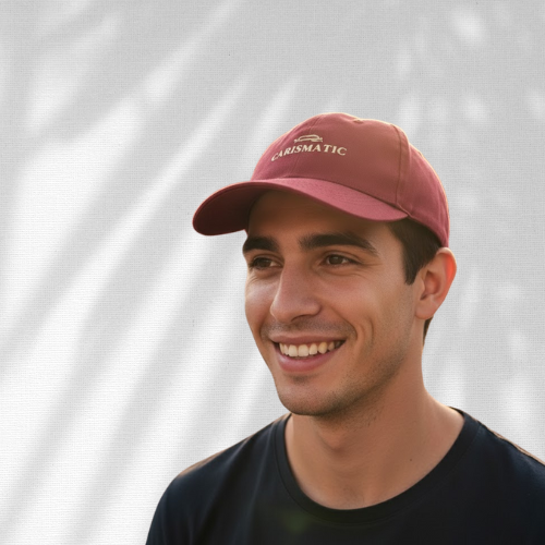 Casquette Bordeaux ou Noire CARISMATIC