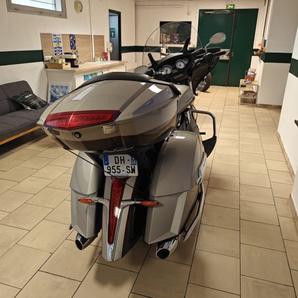 extérieur victory arriere